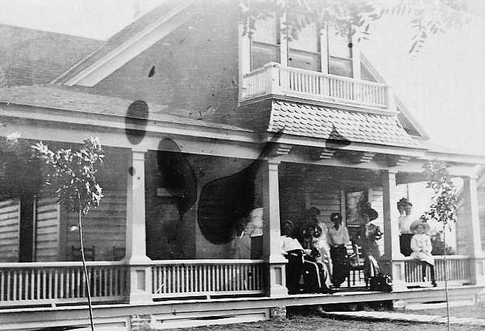 supplyhome.jpg (70548 bytes)